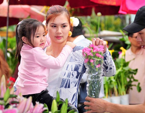 Kim Huệ cùng cô con gái đáng yêu. Ảnh: Q.T.