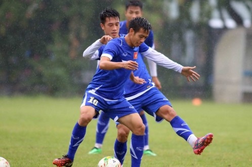 Malaysia 'ngan' Cong Vinh va Van Quyet hinh anh