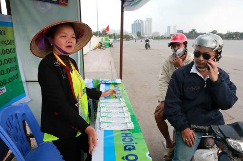 Tran VN- Malaysia sot ve hon ca tran VN - Arsenal hinh anh