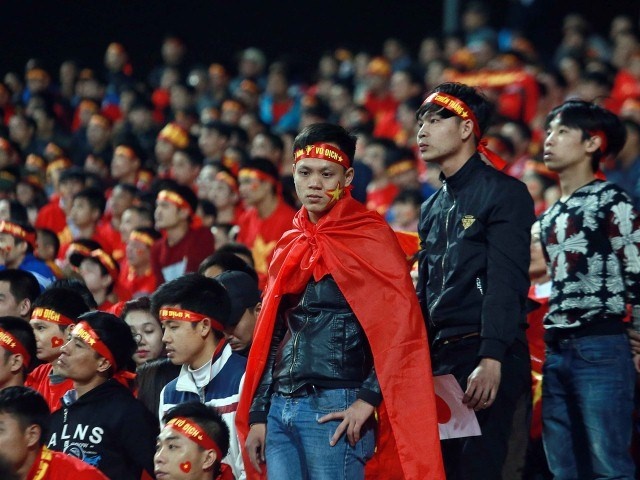 That bai kep cua bong da Viet Nam hinh anh