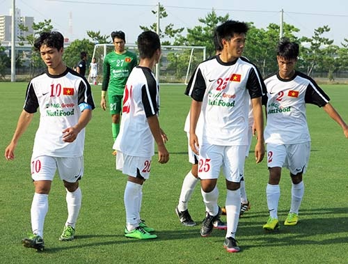 Cong Phuong va ap luc len tuyen hinh anh