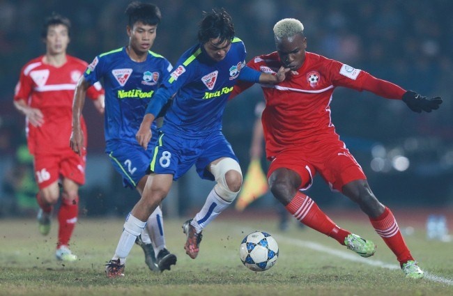 Lo trinh gian nan cua HAGL tai V.League: Bau Duc da sai lam? hinh anh