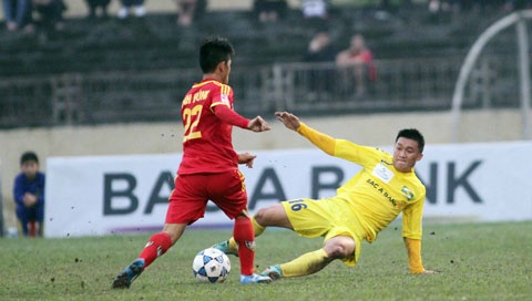 Pha vào bóng của Đình Đồng.