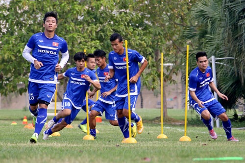 Vi sao Cong Phuong khong co 'vai ve' o Olympic VN? hinh anh