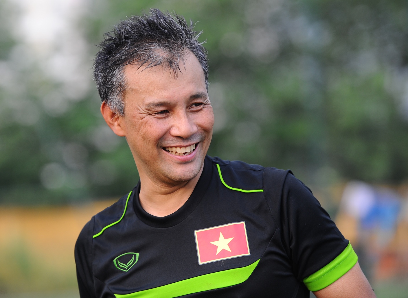 VFF dieu dong HLV truong DT nu VN lam tro ly cho Miura hinh anh