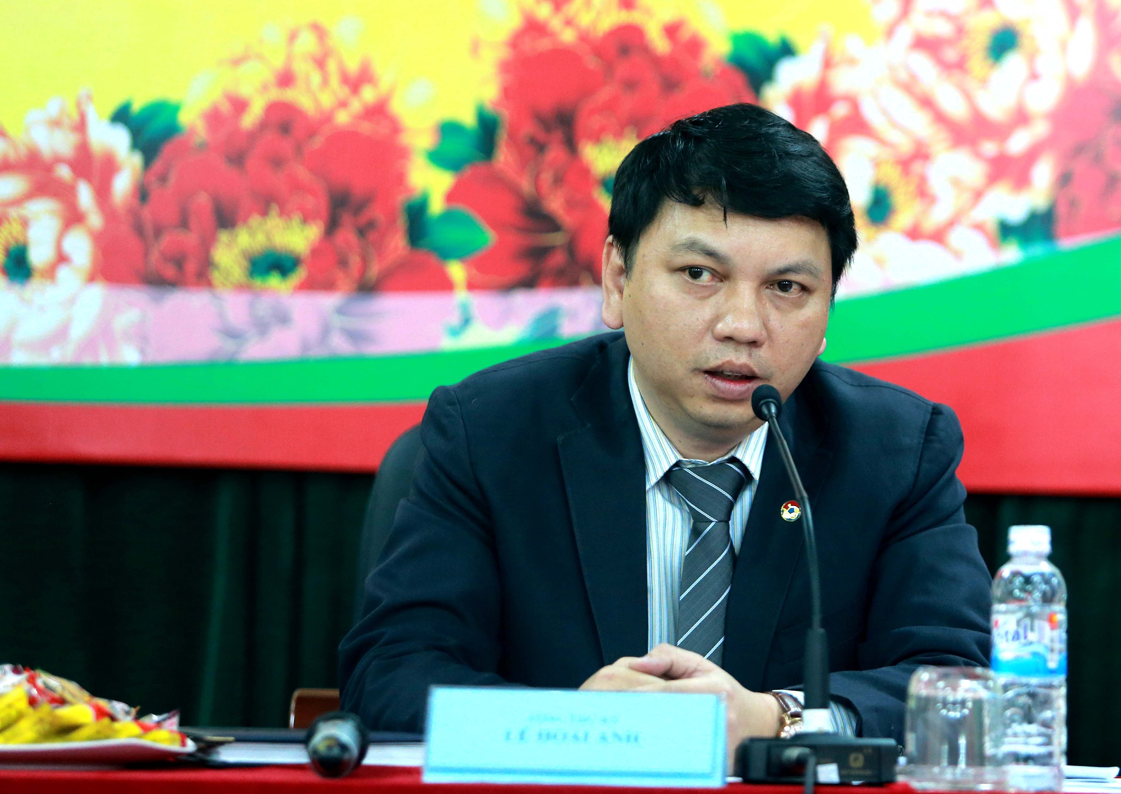 Tổng thư ký VFF Lê Hoài Anh cho biết, VFF và HLV Miura tuyển cầu thủ dự SEA Games 28 theo 2 tiêu chí chính: chuyên môn và kinh nghiệm. Ảnh: Hải Đăng.