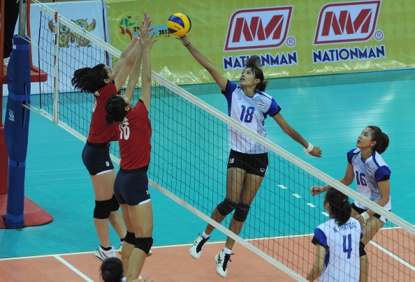 Bong chuyen nu VN va 7 lan thua Thai o chung ket SEA Games hinh anh