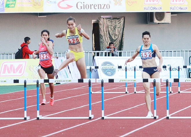 VDV pha ky luc dien kinh SEA Games nhan thuong 100 trieu hinh anh