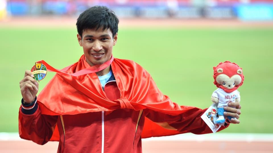 Nguyen Van Lai tang ky luc SEA Games cho con trai hinh anh