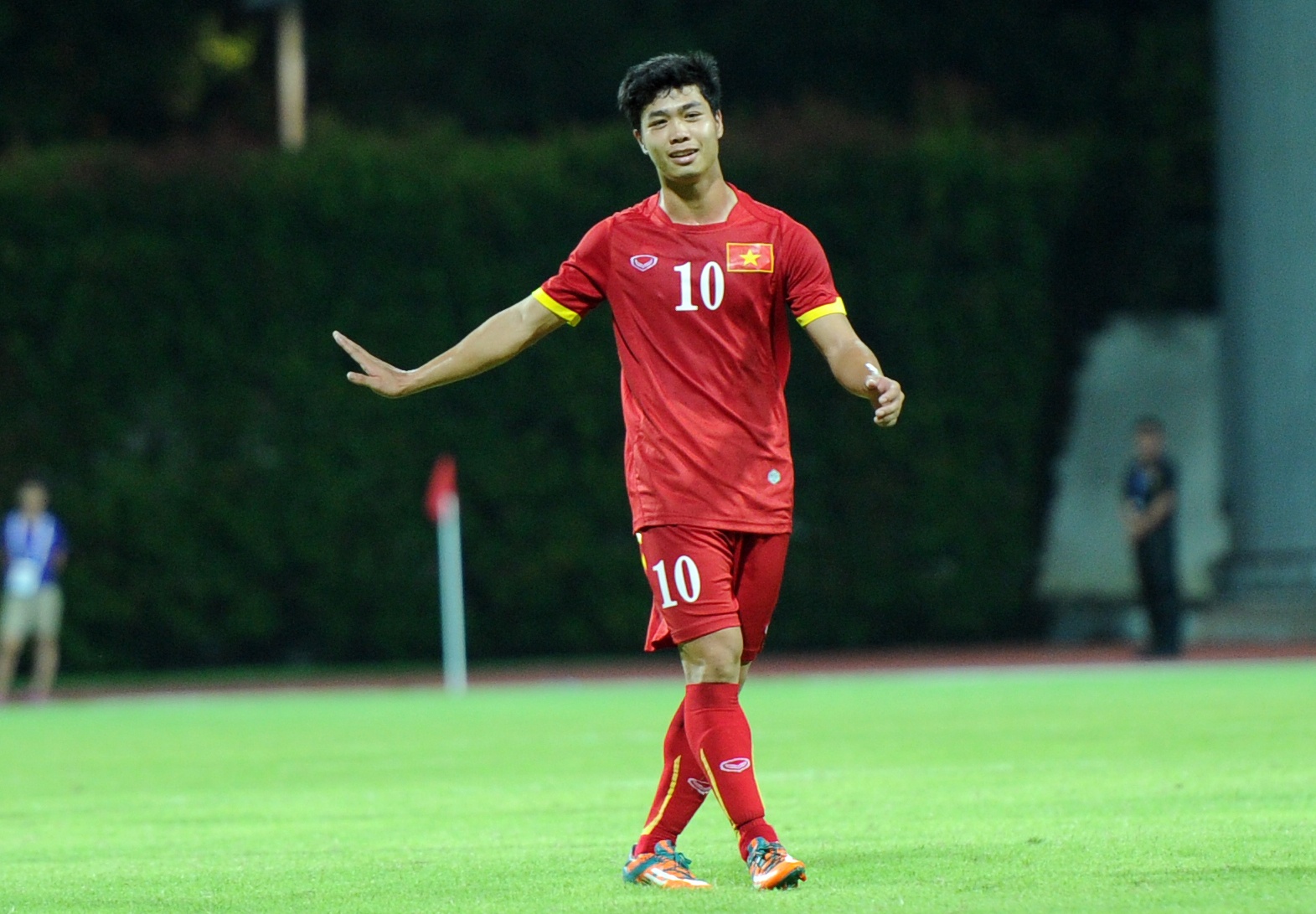 Cong Phuong tiep tuc du bi tran gap Thai Lan? hinh anh