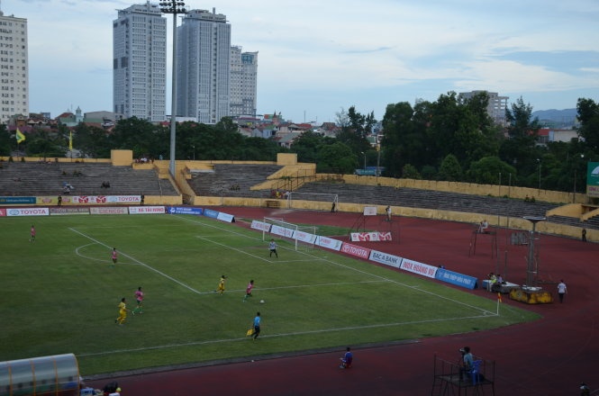 Bi nghi ngo buong HAGL, CDV tay chay SLNA hinh anh