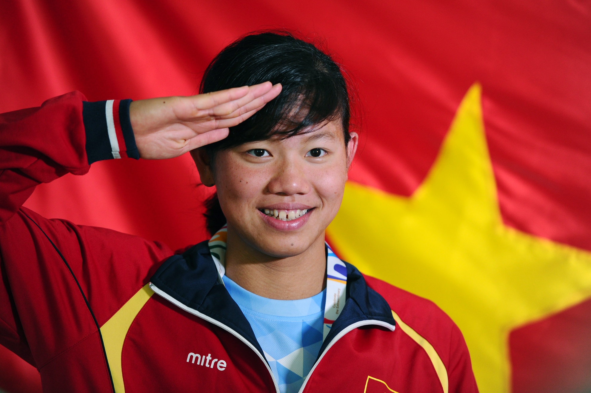 HLV Dang Anh Tuan: ‘Anh Vien duoc VDV My tran trong’ hinh anh