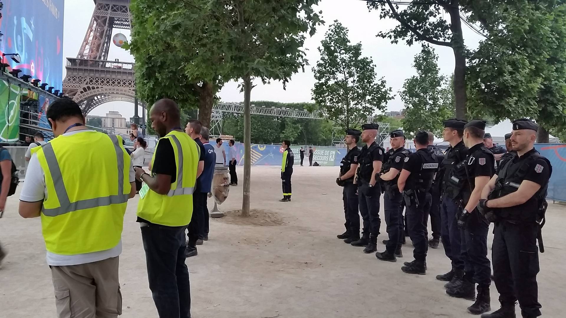 Xem bóng đá ở Pháp ảnh 2 Xem bong da o Phap anh 2