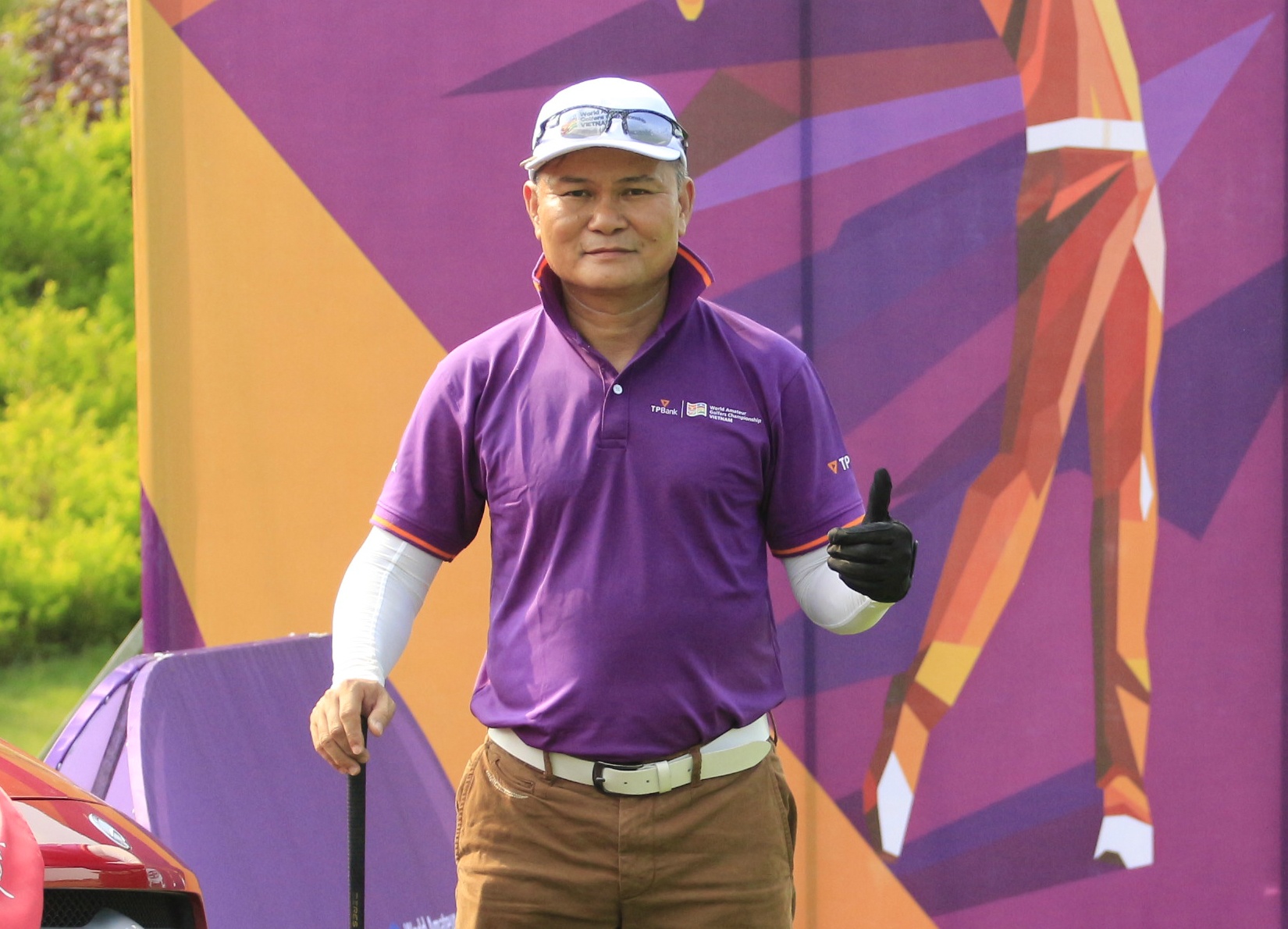 Golfer gianh 1, 8 ty dong sau cu hole-in-one anh 1