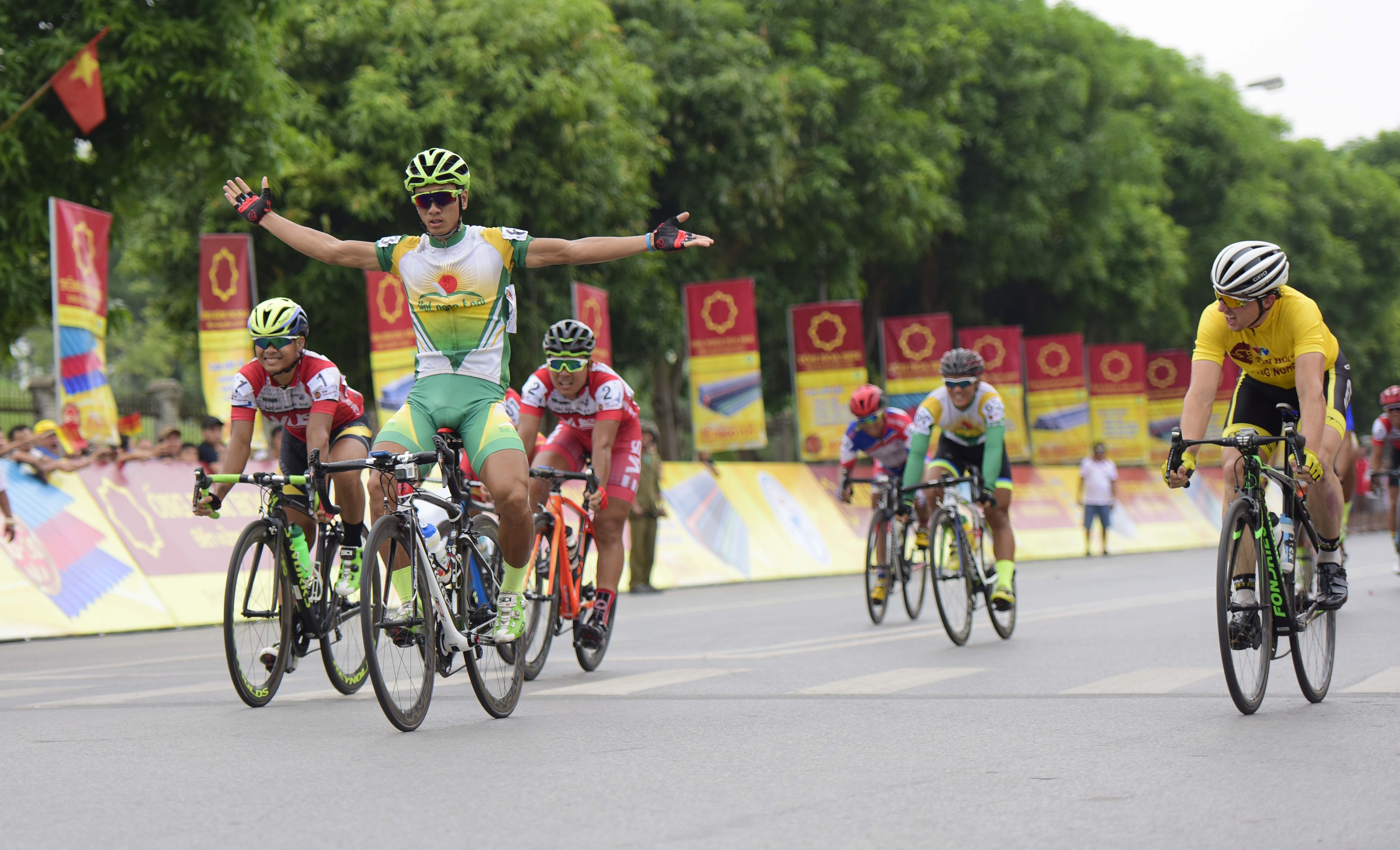 Giai xe dap quoc te VTV anh 8