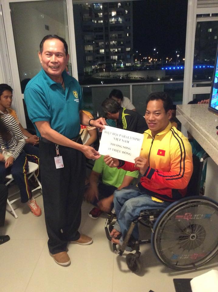 Le Van Cong gianh HCV Paralympics 2016 anh 2