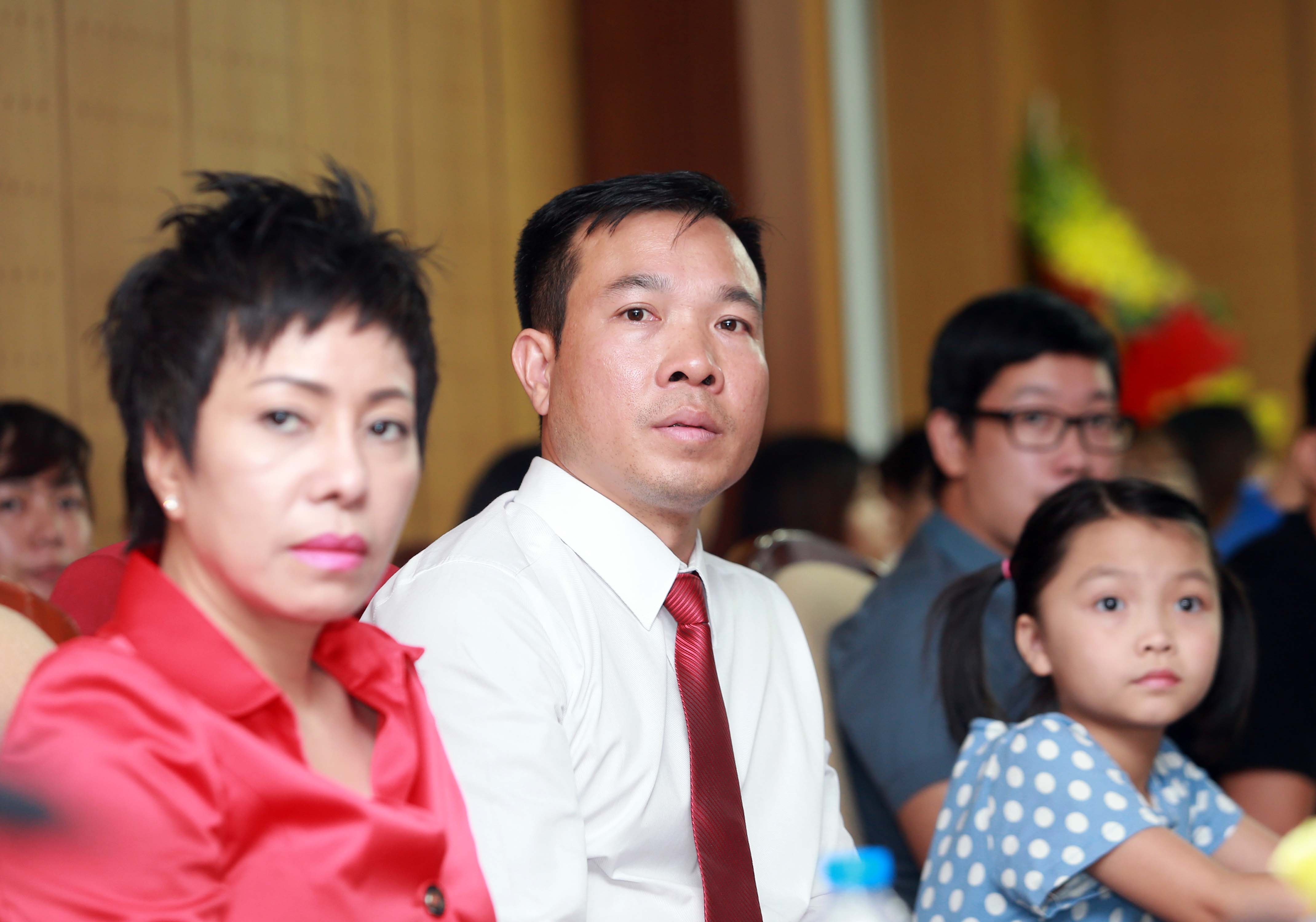 Hoang Xuan Vinh ap dao 3 giai thuong ca nhan hinh anh