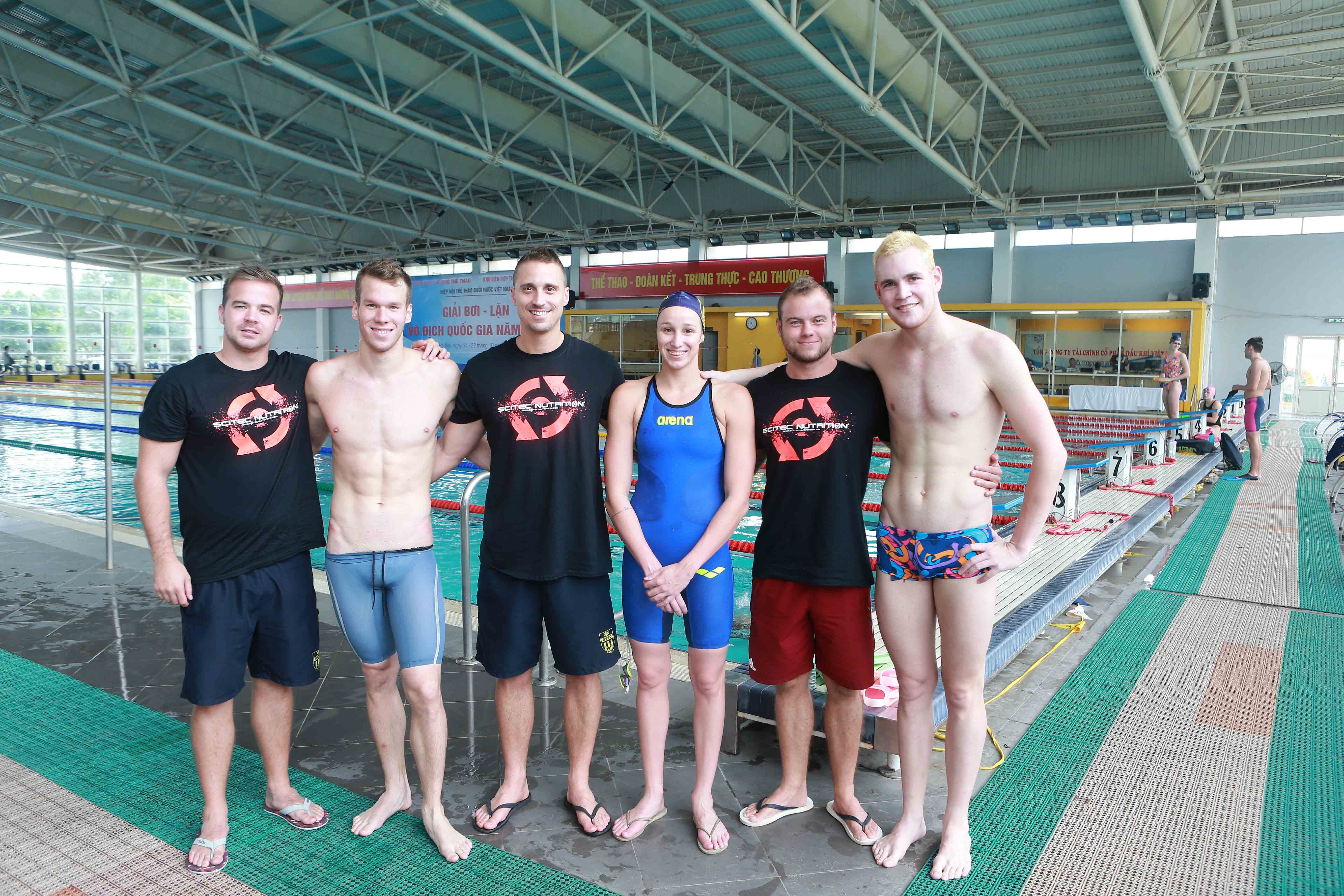 VDV boi Hungary vuot troi Viet Nam anh 1