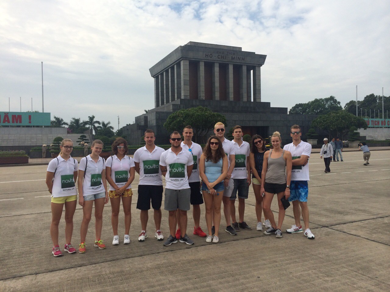 VDV boi Hungary vuot troi Viet Nam anh 10