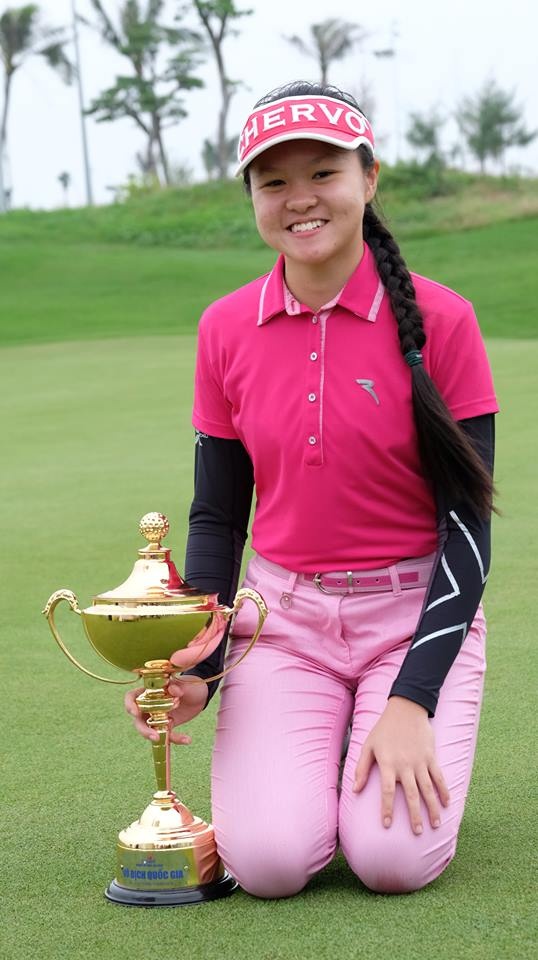 Cô gái gốc Nhật vô địch golf VN ảnh 2 Co gai goc Nhat vo dich golf VN anh 2
