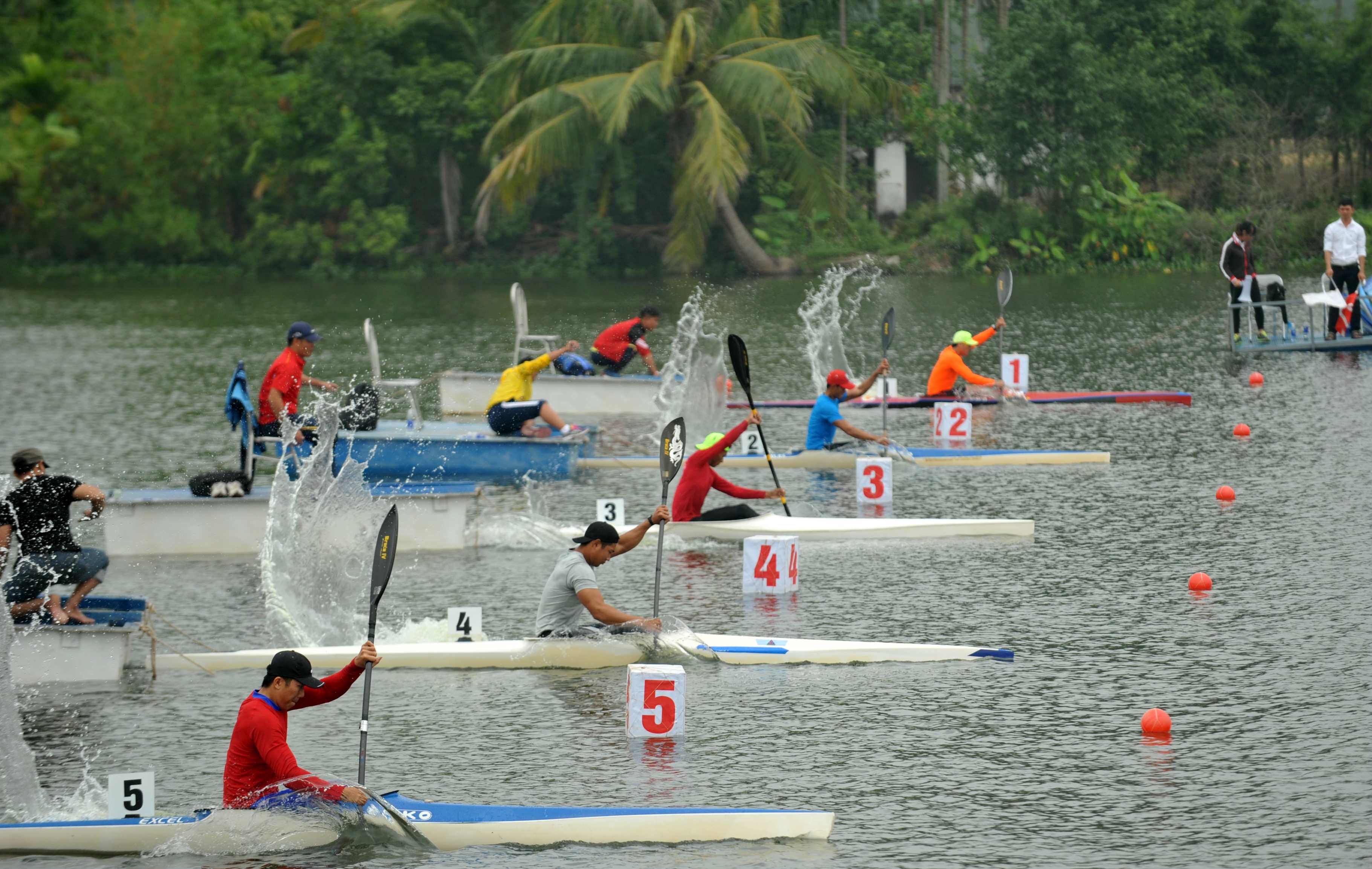 Vinh Phuc dan dau giai VDQG canoeing 2016 anh 7