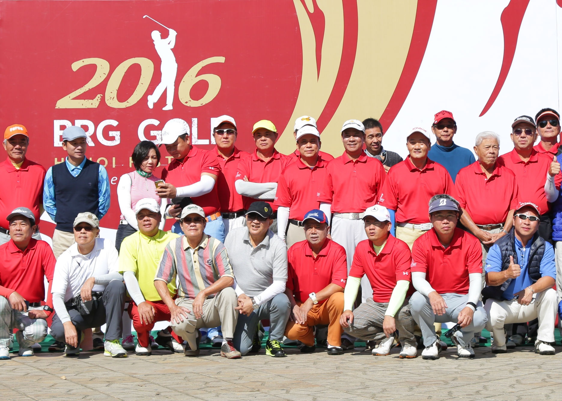 Gan 260 golfer du giai Hanoi Festival 2016 hinh anh