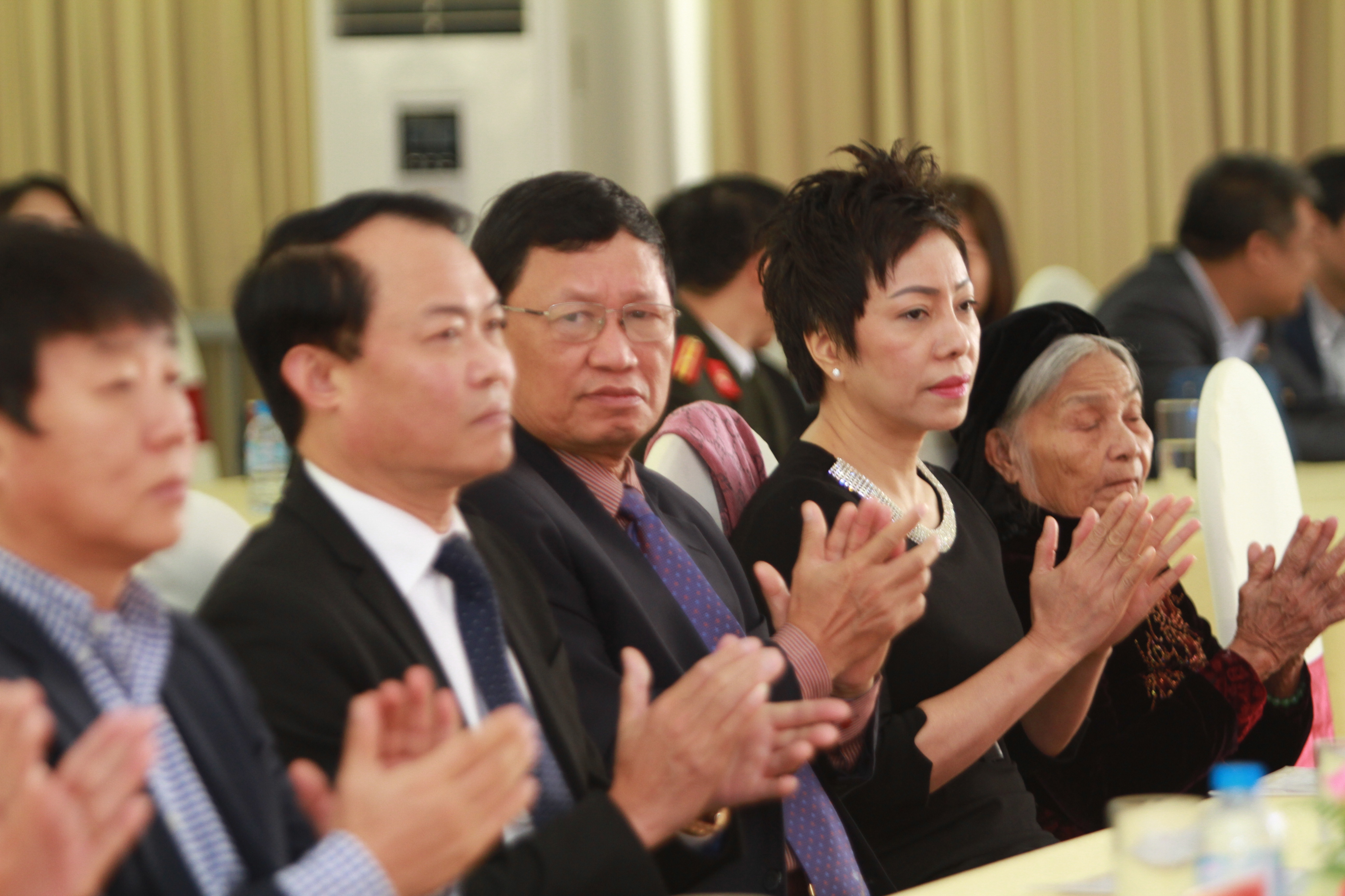 Xuan Vinh tri an xa thu Tran Oanh anh 9