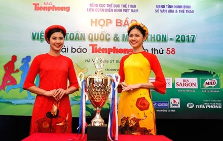 Hoa hậu, á hậu dự giải Việt dã ảnh 1 Hoa hau, a hau du giai Viet da anh 1