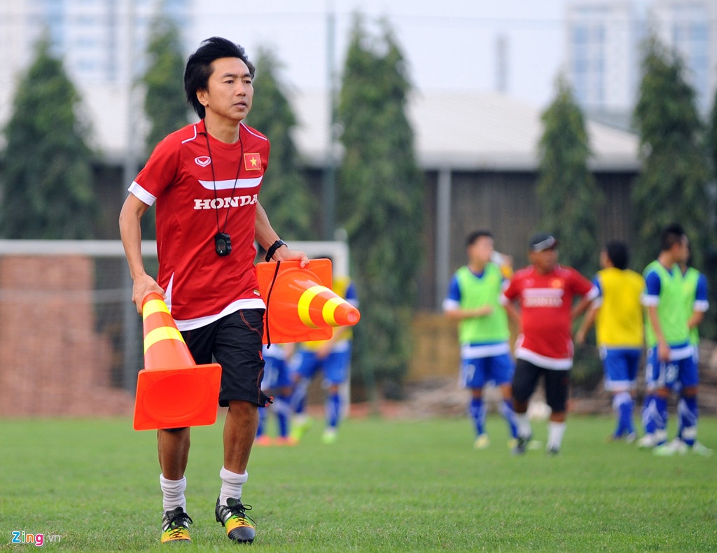 Tìm HLV trưởng cho tuyển Việt Nam ảnh 1 Tim HLV truong cho tuyen Viet Nam anh 1