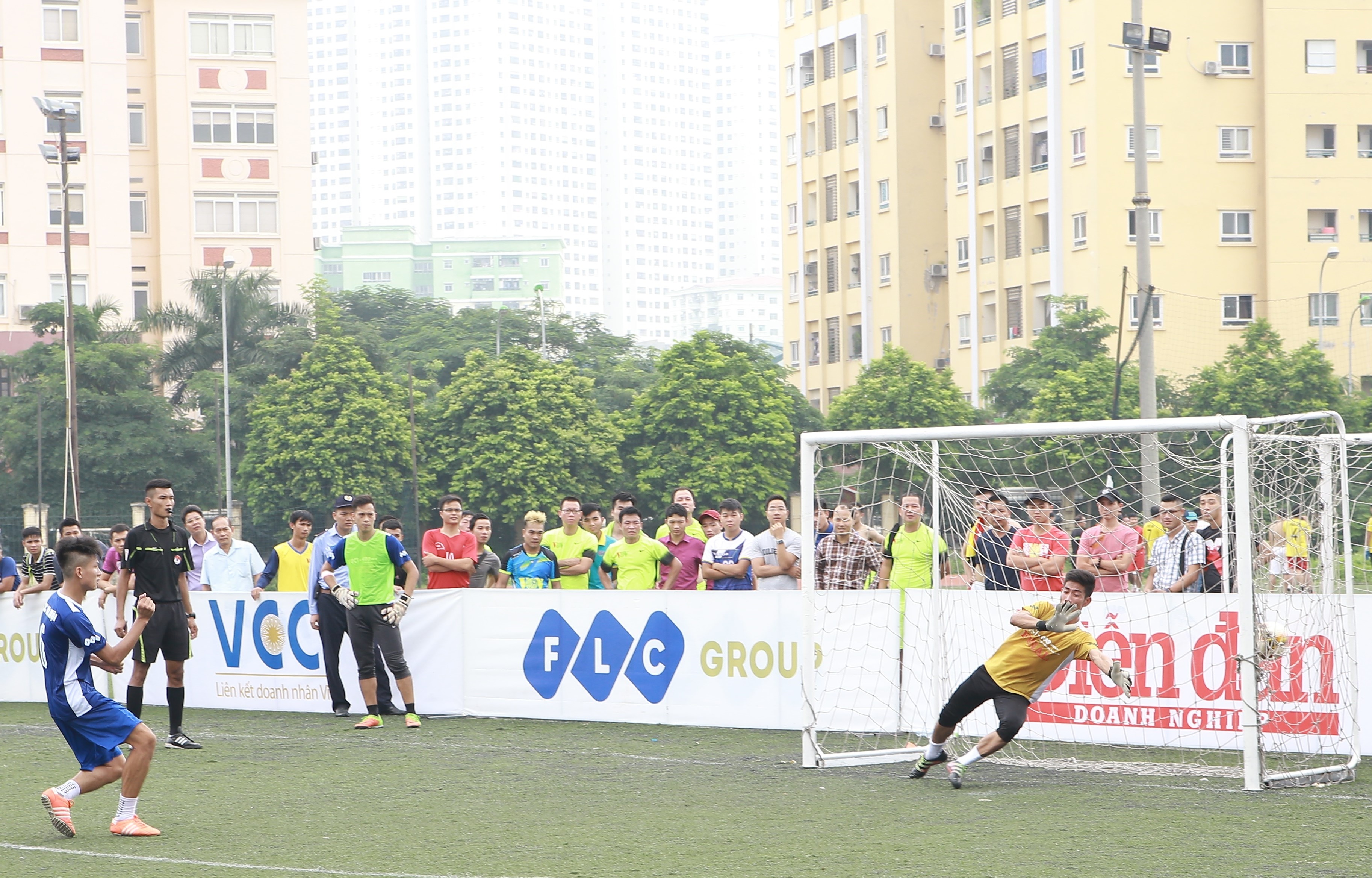 Giải bóng đá doanh nghiệp toàn quốc 2017 ảnh 1 Giai bong da doanh nghiep toan quoc 2017 anh 1