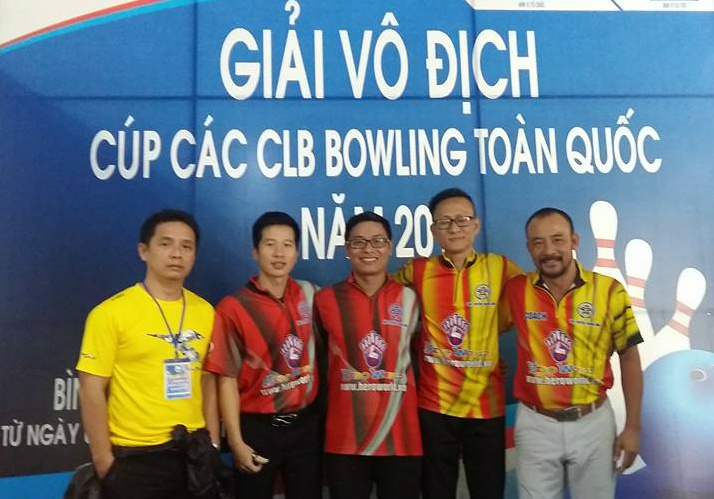 Doi nam Ha Noi thang ap dao o giai vo dich bowling quoc gia 2017 hinh anh