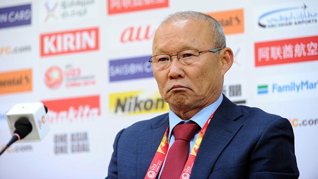 HLV Park Hang-seo xin loi CDV vi U23 VN khong vo dich hinh anh