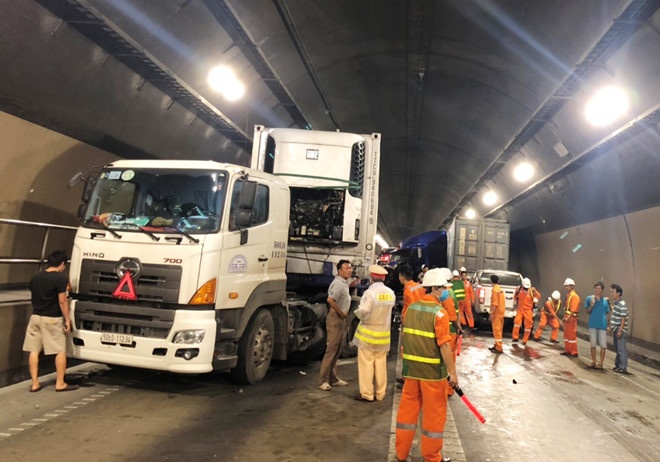 Tài xế container cần lưu ý những gì để tránh tai nạn ảnh 2 Tai xe container can luu y nhung gi de tranh tai nan anh 2