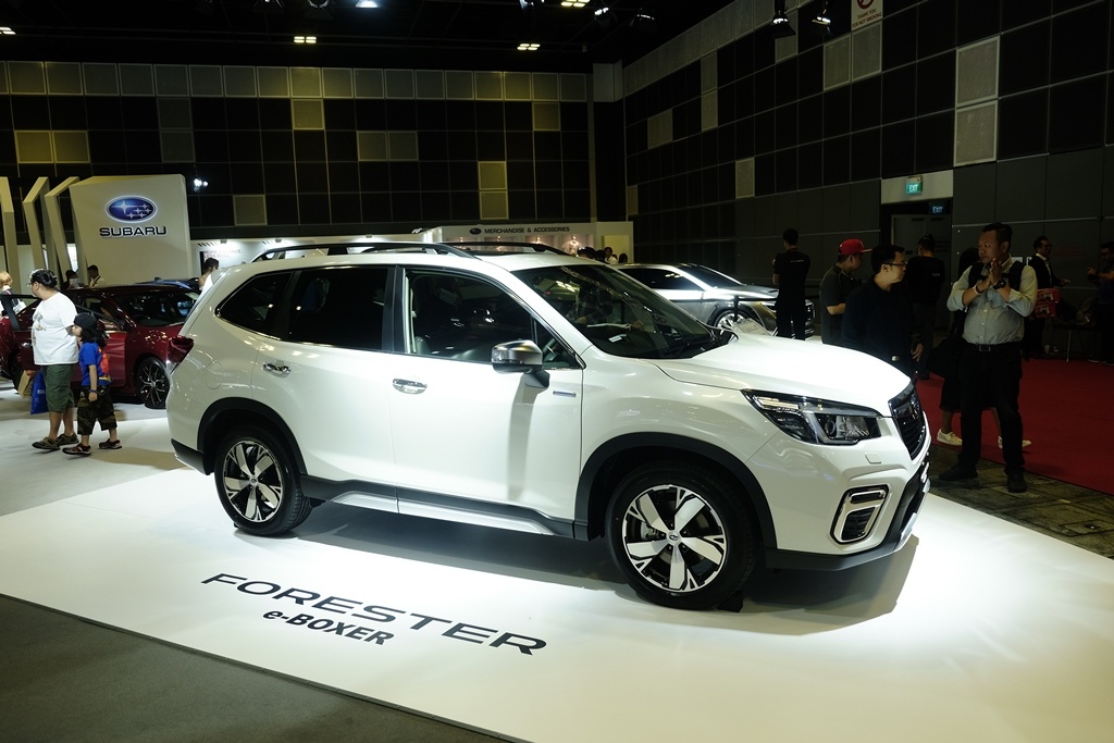 Subaru Forester ra mat ban hybrid e-Boxer tai Dong Nam A anh 2