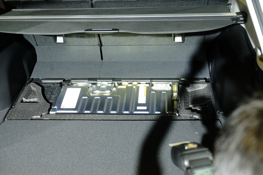 Subaru Forester ra mat ban hybrid e-Boxer tai Dong Nam A anh 4