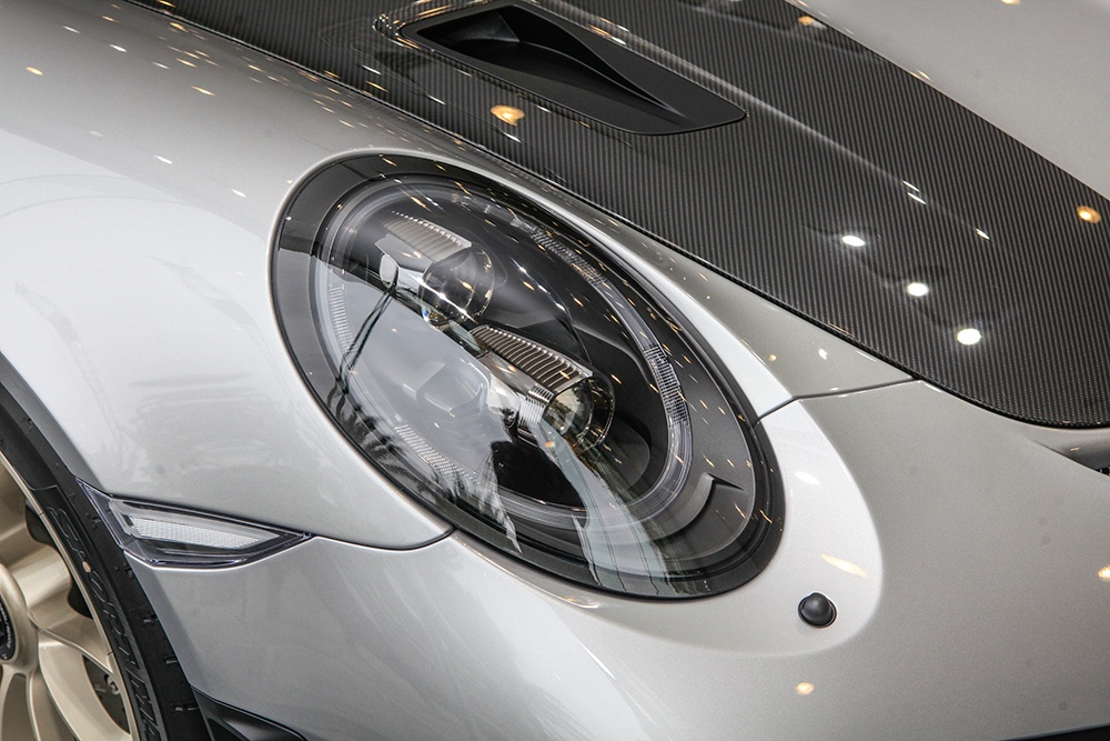 Can canh chiec Porsche 911 manh nhat trong lich su anh 10