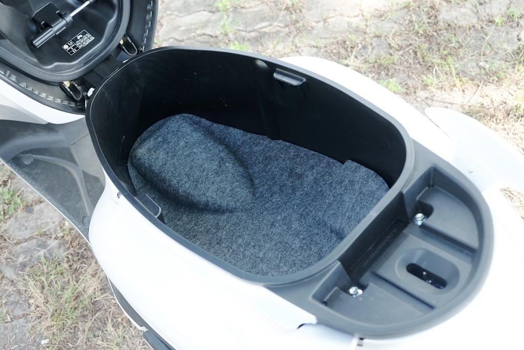 Yamaha Grande Hybrid co dang mua voi gia 49, 5 trieu? anh 12