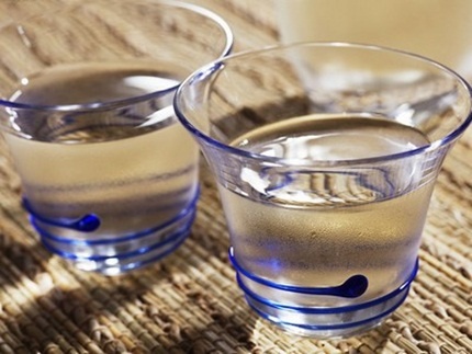 Nuoc dun soi de nguoi ban dang uong ban ra sao? hinh anh