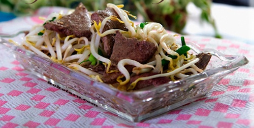 Gan lon xao gia - sai lam cua nhieu ba noi tro hinh anh