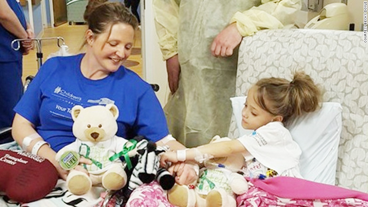 giáo viên hiến thận cho học sinh ảnh 1 giao vien hien than cho hoc sinh anh 1