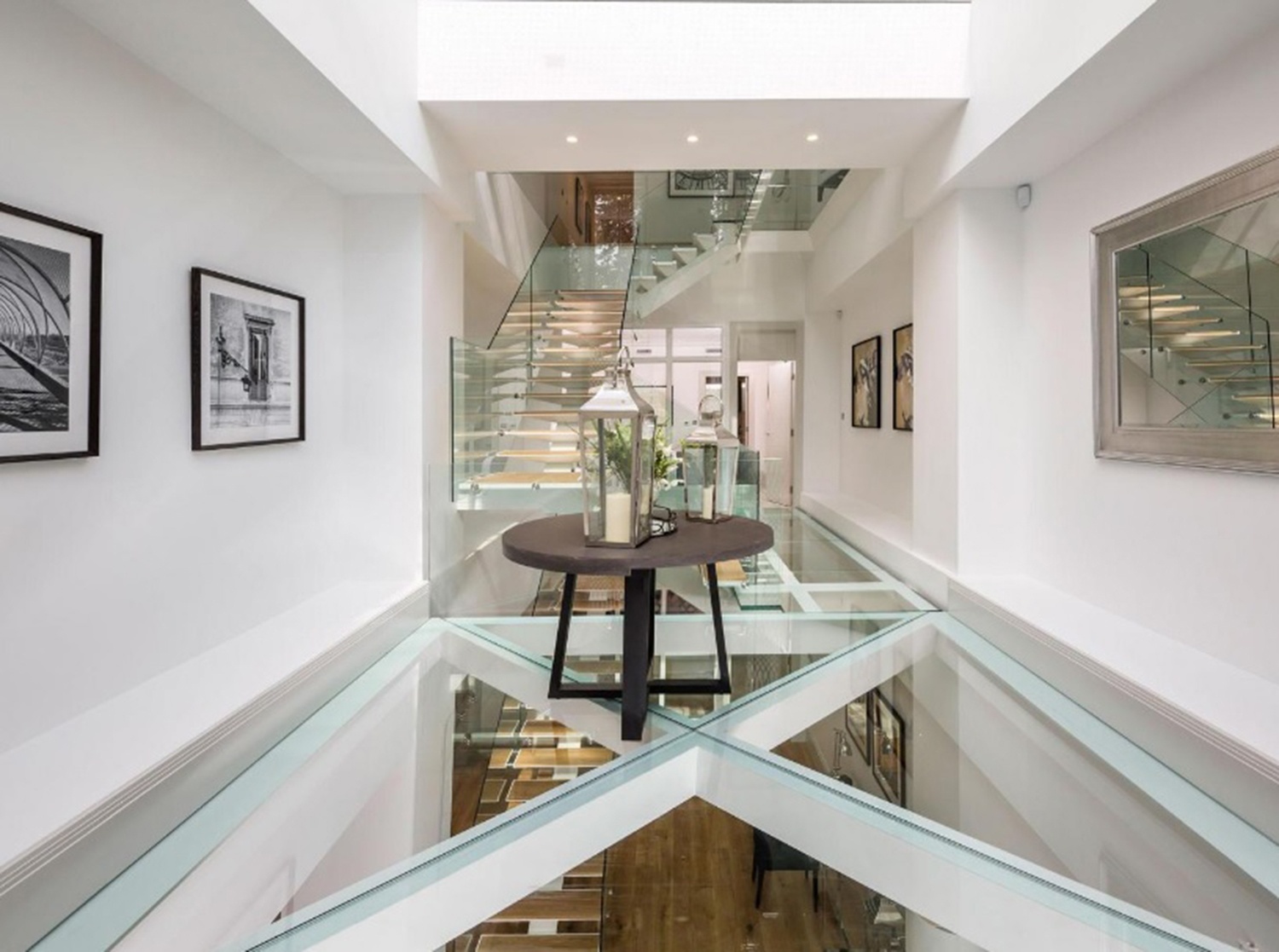 ky tuc xa sang trong anh 1