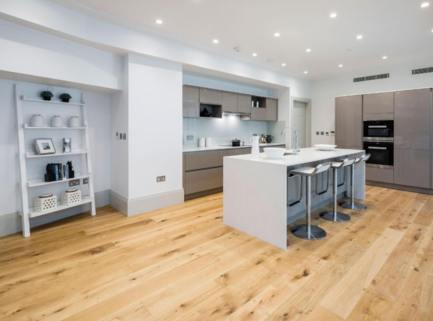 ky tuc xa sang trong anh 5