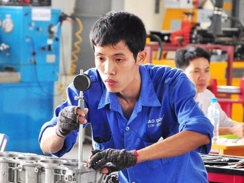 Thac si giau bang, di hoc truong nghe kiem viec hinh anh