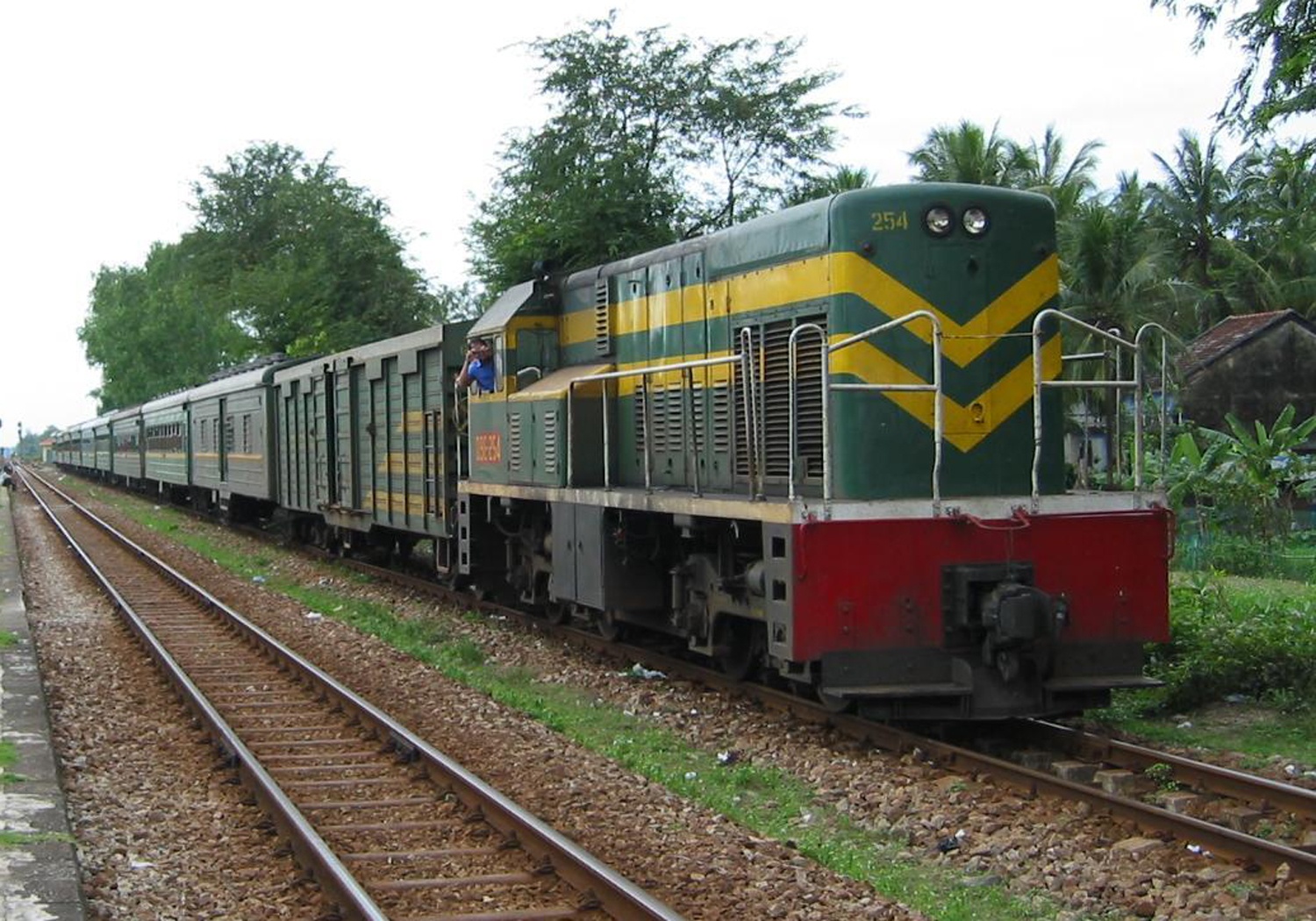 Thu suc voi bai toan 'Nhung dua tre tinh mat' cua Nga hinh anh
