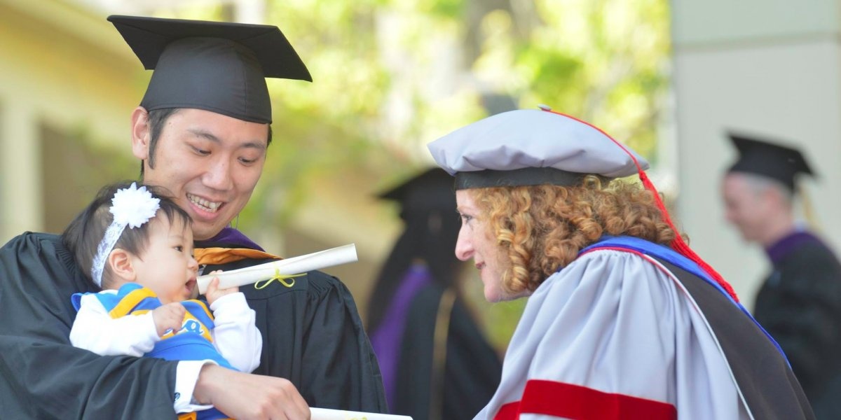 nganh hoc kiem nhieu tien anh 4