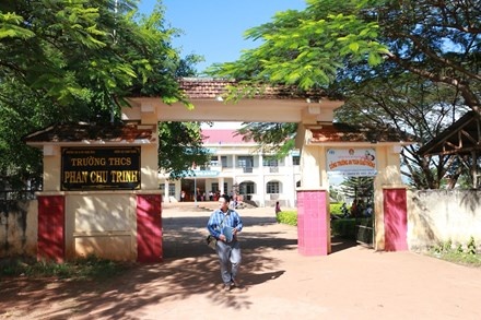 Trường thu phí kỳ lạ ảnh 1 Truong thu phi ky la anh 1