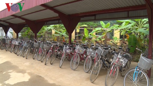 học sinh nghèo ảnh 2 hoc sinh ngheo anh 2
