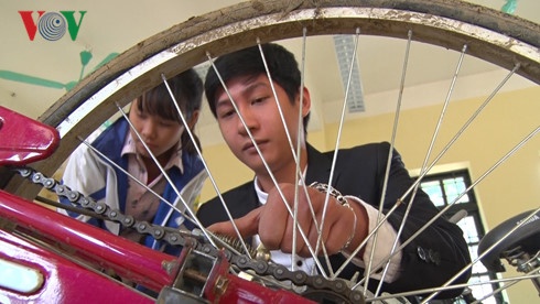 học sinh nghèo ảnh 3 hoc sinh ngheo anh 3