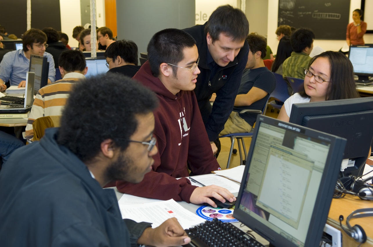 luong cho sinh vien moi ra truong anh 2