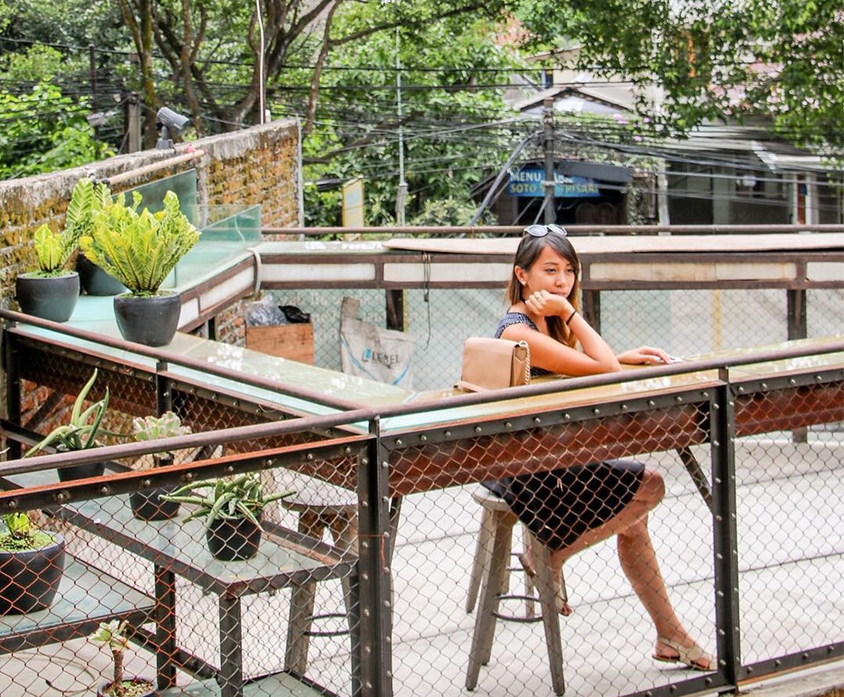 co gai du lich khap the gioi anh 2